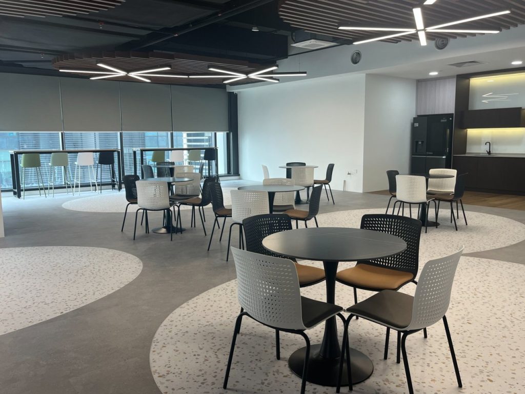 20250305_041259231_iOS